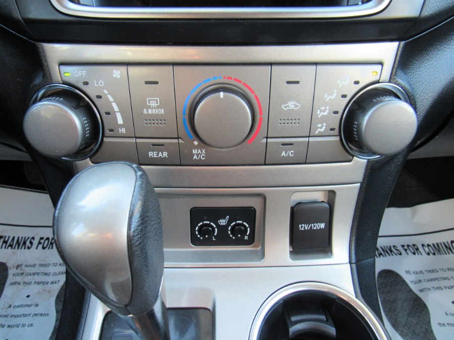 2013 Toyota Highlander SE, available for sale in Worcester, Massachusetts | Hilario's Auto Sales Inc.. Worcester, Massachusetts 2013 Toyota Highlander SE, available for sale in Worcester, Massachusetts | Hilario's Auto Sales Inc.. Worcester, Massachusetts