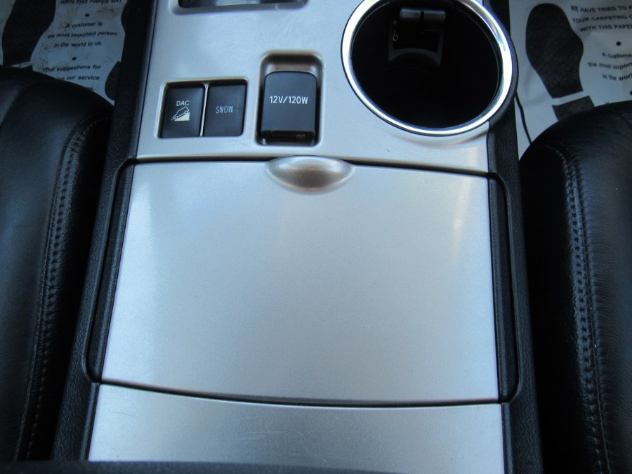 2013 Toyota Highlander SE, available for sale in Worcester, Massachusetts | Hilario's Auto Sales Inc.. Worcester, Massachusetts 2013 Toyota Highlander SE, available for sale in Worcester, Massachusetts | Hilario's Auto Sales Inc.. Worcester, Massachusetts