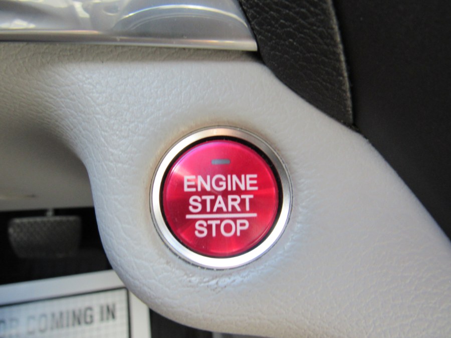2015 Acura MDX Tech Pkg, available for sale in Worcester, Massachusetts | Hilario's Auto Sales Inc.. Worcester, Massachusetts 2015 Acura MDX Tech Pkg, available for sale in Worcester, Massachusetts | Hilario's Auto Sales Inc.. Worcester, Massachusetts
