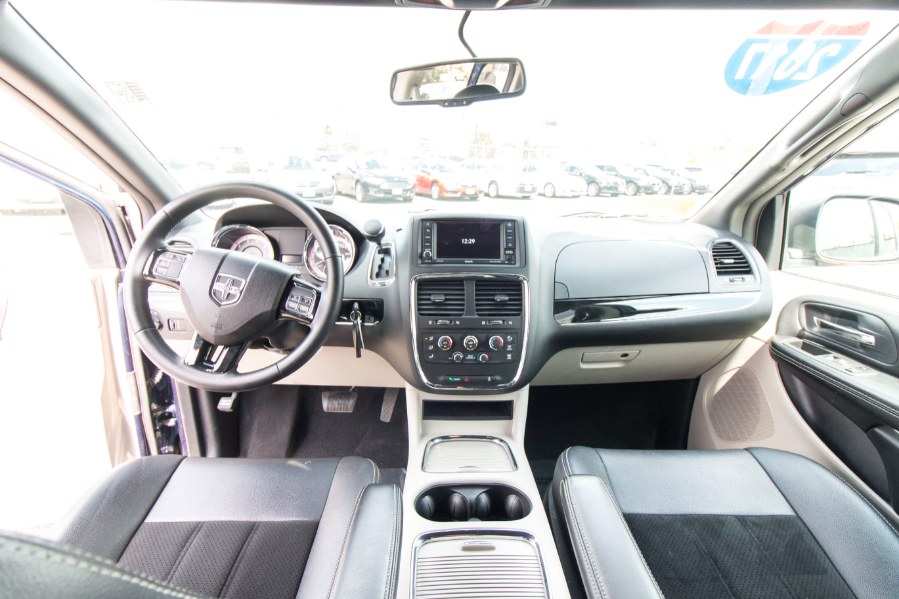 Used Dodge Grand Caravan SXT Wagon 2017 | Inman Motors Sales. Medford, Massachusetts Used Dodge Grand Caravan SXT Wagon 2017 | Inman Motors Sales. Medford, Massachusetts