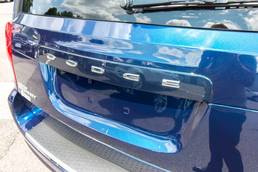 Used Dodge Grand Caravan SXT Wagon 2017 | Inman Motors Sales. Medford, Massachusetts Used Dodge Grand Caravan SXT Wagon 2017 | Inman Motors Sales. Medford, Massachusetts