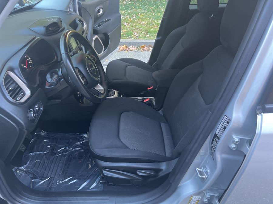 Used Jeep Renegade 4WD 4dr Latitude 2015 | TJ Motors. New London, Connecticut Used Jeep Renegade 4WD 4dr Latitude 2015 | TJ Motors. New London, Connecticut