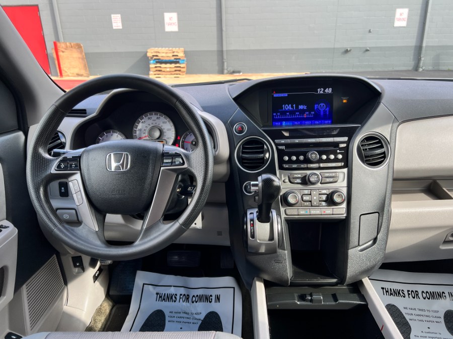 2014 Honda Pilot 4WD 4dr EX, available for sale in Medford, Massachusetts | A-Tech. Medford, Massachusetts 2014 Honda Pilot 4WD 4dr EX, available for sale in Medford, Massachusetts | A-Tech. Medford, Massachusetts