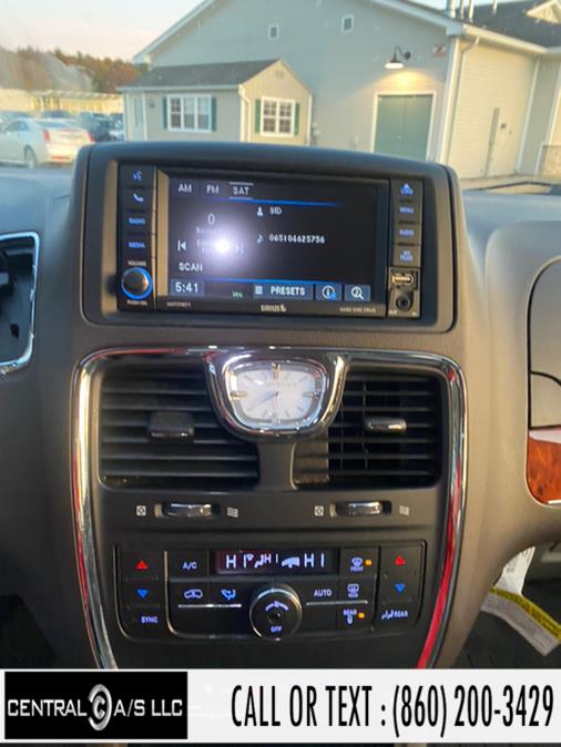 Used Chrysler Town & Country 4dr Wgn Touring 2015 | Central A/S LLC. East Windsor, Connecticut Used Chrysler Town & Country 4dr Wgn Touring 2015 | Central A/S LLC. East Windsor, Connecticut