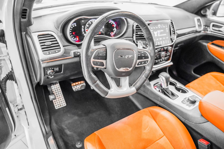 Used Jeep Grand Cherokee SRT 4x4 2019 | 26 Motors Corp. Bronx, New York Used Jeep Grand Cherokee SRT 4x4 2019 | 26 Motors Corp. Bronx, New York