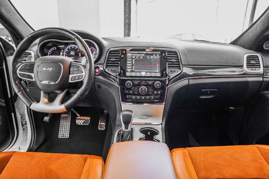 Used Jeep Grand Cherokee SRT 4x4 2019 | 26 Motors Corp. Bronx, New York Used Jeep Grand Cherokee SRT 4x4 2019 | 26 Motors Corp. Bronx, New York