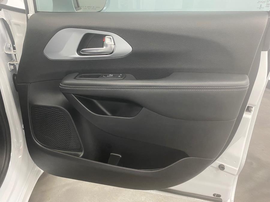 2020 Chrysler Pacifica Touring L FWD, available for sale in Linden, New Jersey | East Coast Auto Group. Linden, New Jersey 2020 Chrysler Pacifica Touring L FWD, available for sale in Linden, New Jersey | East Coast Auto Group. Linden, New Jersey