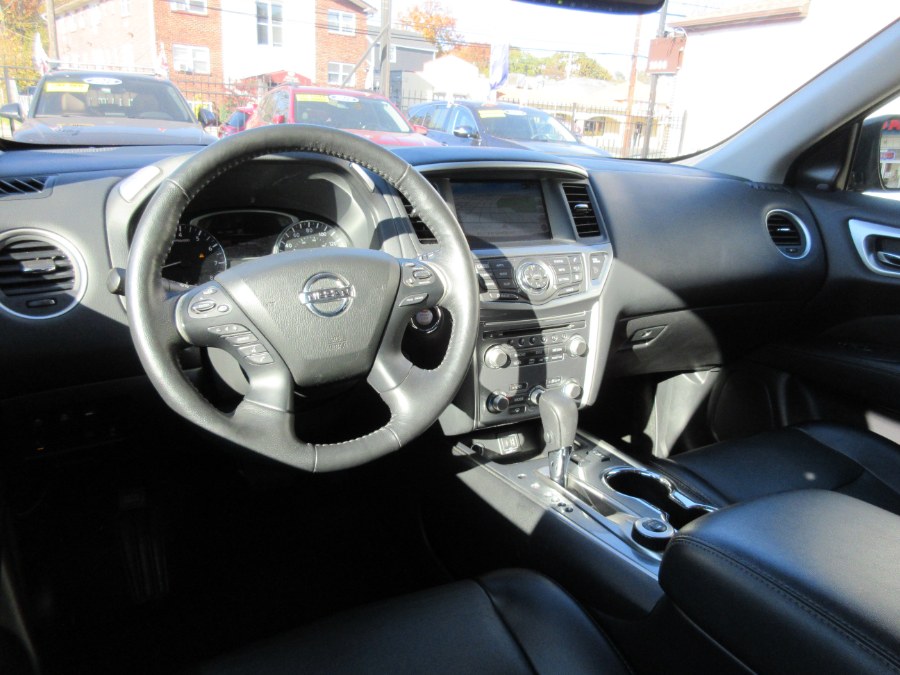 2020 Nissan Pathfinder 4x4 SL, available for sale in Linden, New Jersey | Route 27 Auto Mall. Linden, New Jersey 2020 Nissan Pathfinder 4x4 SL, available for sale in Linden, New Jersey | Route 27 Auto Mall. Linden, New Jersey