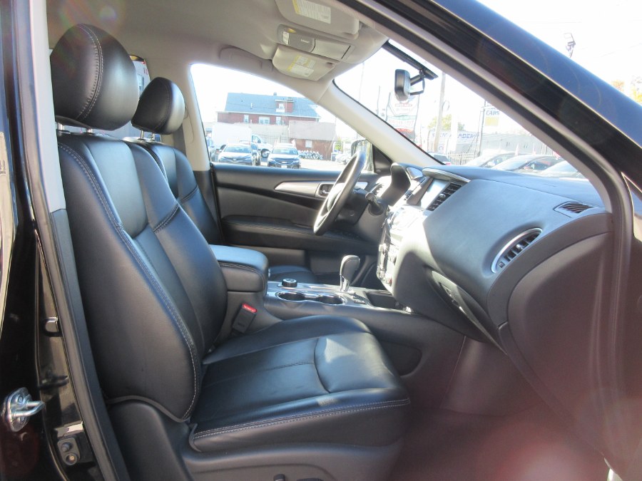 2020 Nissan Pathfinder 4x4 SL, available for sale in Linden, New Jersey | Route 27 Auto Mall. Linden, New Jersey 2020 Nissan Pathfinder 4x4 SL, available for sale in Linden, New Jersey | Route 27 Auto Mall. Linden, New Jersey