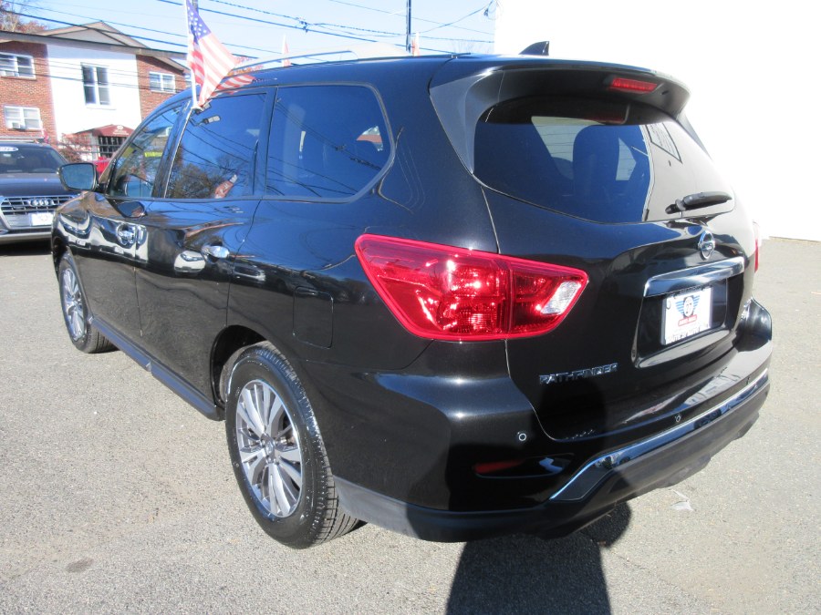 2020 Nissan Pathfinder 4x4 SL, available for sale in Linden, New Jersey | Route 27 Auto Mall. Linden, New Jersey 2020 Nissan Pathfinder 4x4 SL, available for sale in Linden, New Jersey | Route 27 Auto Mall. Linden, New Jersey