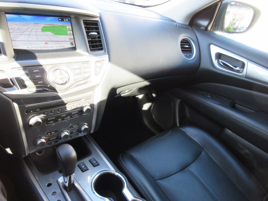2020 Nissan Pathfinder 4x4 SL, available for sale in Linden, New Jersey | Route 27 Auto Mall. Linden, New Jersey 2020 Nissan Pathfinder 4x4 SL, available for sale in Linden, New Jersey | Route 27 Auto Mall. Linden, New Jersey