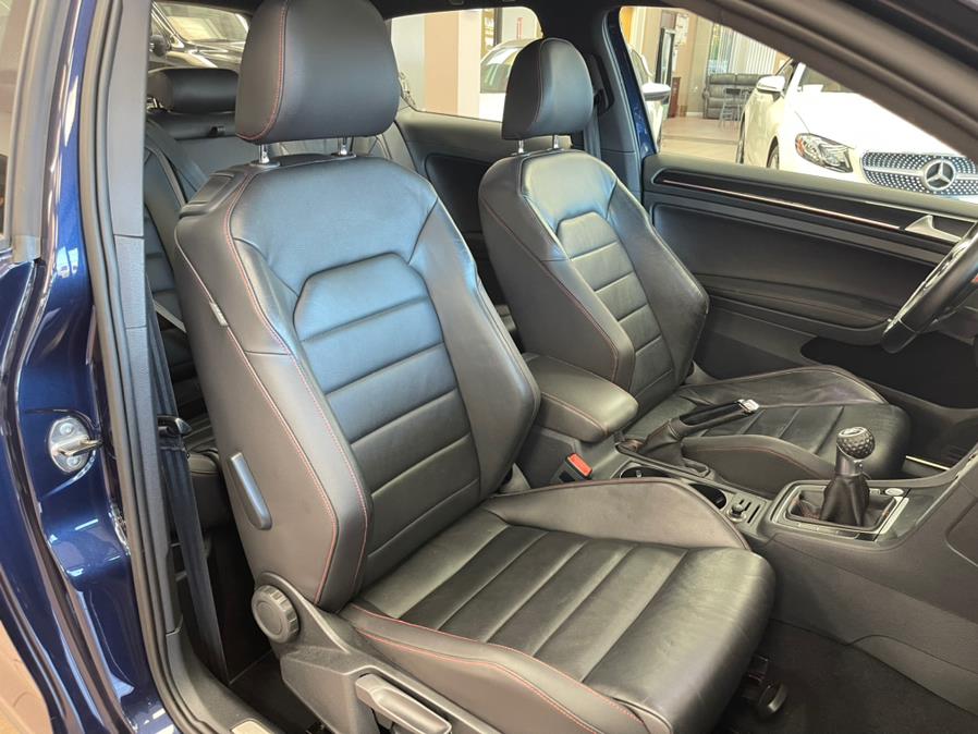 Used Volkswagen Golf GTI 2dr HB Man SE w/Performance Pkg 2015 | Power Motors East. Massapequa Park, New York Used Volkswagen Golf GTI 2dr HB Man SE w/Performance Pkg 2015 | Power Motors East. Massapequa Park, New York
