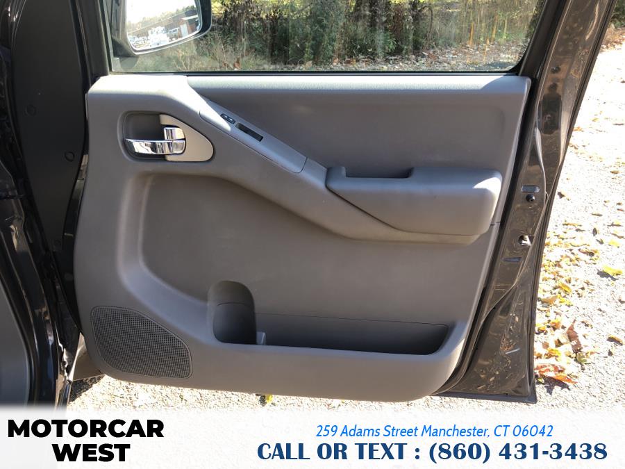 2013 Nissan Frontier 4WD Crew Cab SWB Auto SV, available for sale in Manchester, Connecticut | Motorcar West. Manchester, Connecticut 2013 Nissan Frontier 4WD Crew Cab SWB Auto SV, available for sale in Manchester, Connecticut | Motorcar West. Manchester, Connecticut