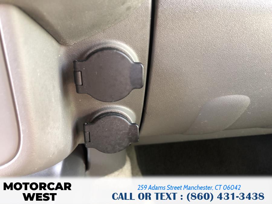 2013 Nissan Frontier 4WD Crew Cab SWB Auto SV, available for sale in Manchester, Connecticut | Motorcar West. Manchester, Connecticut 2013 Nissan Frontier 4WD Crew Cab SWB Auto SV, available for sale in Manchester, Connecticut | Motorcar West. Manchester, Connecticut