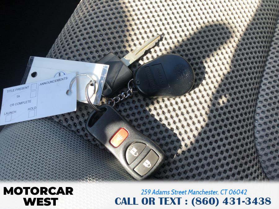 2013 Nissan Frontier 4WD Crew Cab SWB Auto SV, available for sale in Manchester, Connecticut | Motorcar West. Manchester, Connecticut 2013 Nissan Frontier 4WD Crew Cab SWB Auto SV, available for sale in Manchester, Connecticut | Motorcar West. Manchester, Connecticut