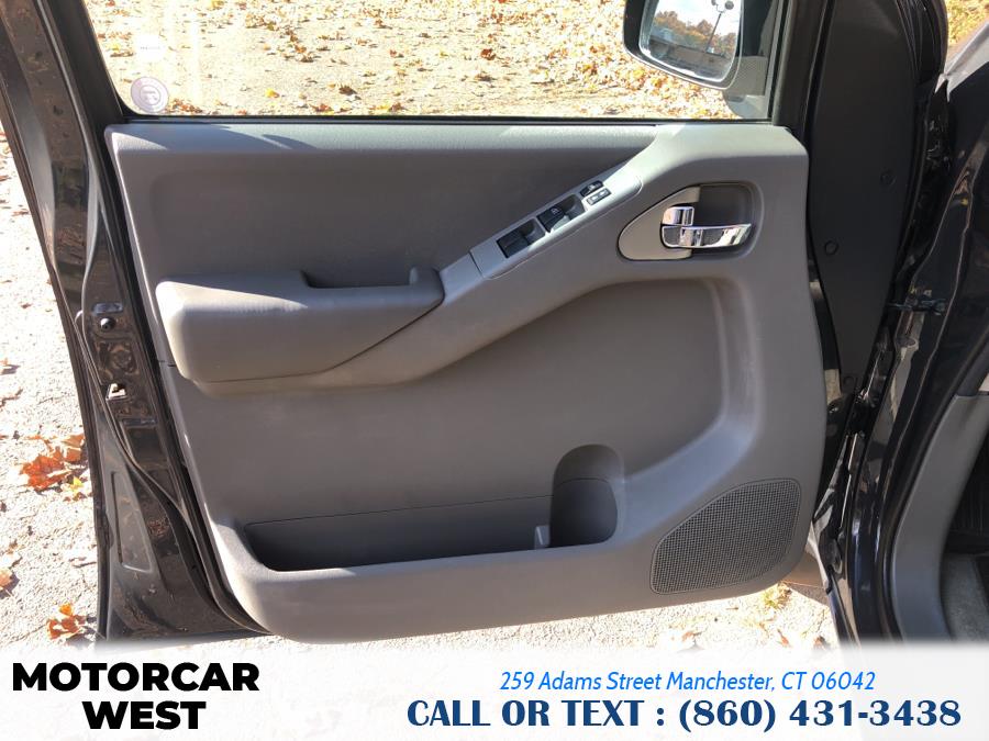 2013 Nissan Frontier 4WD Crew Cab SWB Auto SV, available for sale in Manchester, Connecticut | Motorcar West. Manchester, Connecticut 2013 Nissan Frontier 4WD Crew Cab SWB Auto SV, available for sale in Manchester, Connecticut | Motorcar West. Manchester, Connecticut