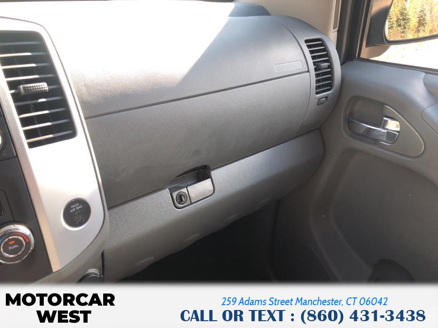 2013 Nissan Frontier 4WD Crew Cab SWB Auto SV, available for sale in Manchester, Connecticut | Motorcar West. Manchester, Connecticut 2013 Nissan Frontier 4WD Crew Cab SWB Auto SV, available for sale in Manchester, Connecticut | Motorcar West. Manchester, Connecticut