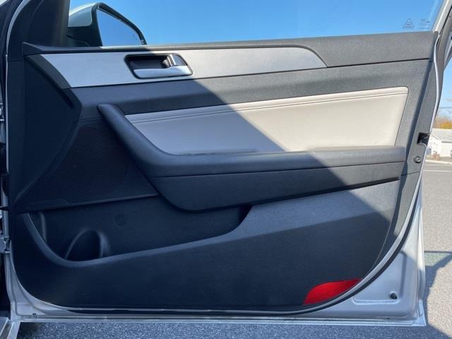 Used Hyundai Sonata Sport 2.0T 2015 | Blasius Federal Road. Brookfield, Connecticut Used Hyundai Sonata Sport 2.0T 2015 | Blasius Federal Road. Brookfield, Connecticut
