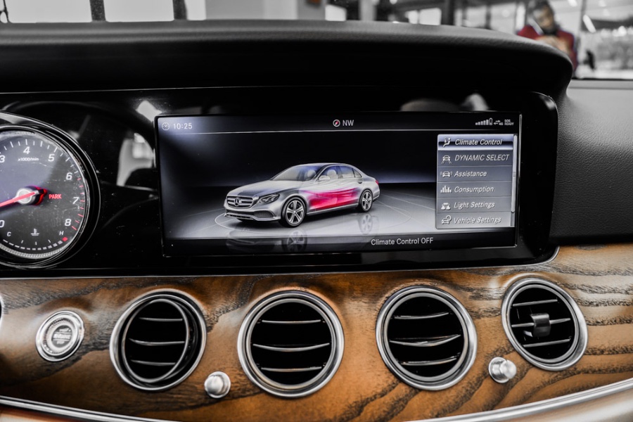 Used Mercedes-Benz E-Class ///AMG Package E 300 4MATIC Sedan 2018 | 26 Motors Long Island. ELMONT, New York Used Mercedes-Benz E-Class ///AMG Package E 300 4MATIC Sedan 2018 | 26 Motors Long Island. ELMONT, New York
