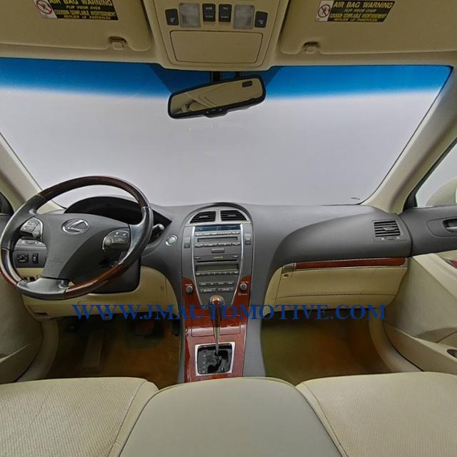 2012 Lexus Es 350 4dr Sdn, available for sale in Naugatuck, Connecticut | J&M Automotive Sls&Svc LLC. Naugatuck, Connecticut 2012 Lexus Es 350 4dr Sdn, available for sale in Naugatuck, Connecticut | J&M Automotive Sls&Svc LLC. Naugatuck, Connecticut