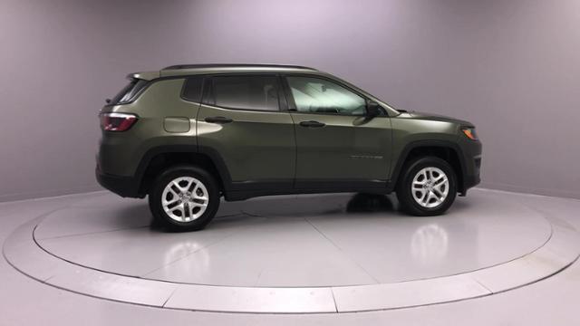 Used Jeep Compass Sport 4x4 2018 | J&M Automotive Sls&Svc LLC. Naugatuck, Connecticut Used Jeep Compass Sport 4x4 2018 | J&M Automotive Sls&Svc LLC. Naugatuck, Connecticut