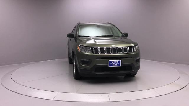 Used Jeep Compass Sport 4x4 2018 | J&M Automotive Sls&Svc LLC. Naugatuck, Connecticut Used Jeep Compass Sport 4x4 2018 | J&M Automotive Sls&Svc LLC. Naugatuck, Connecticut