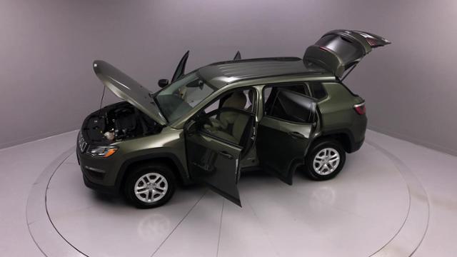 Used Jeep Compass Sport 4x4 2018 | J&M Automotive Sls&Svc LLC. Naugatuck, Connecticut Used Jeep Compass Sport 4x4 2018 | J&M Automotive Sls&Svc LLC. Naugatuck, Connecticut
