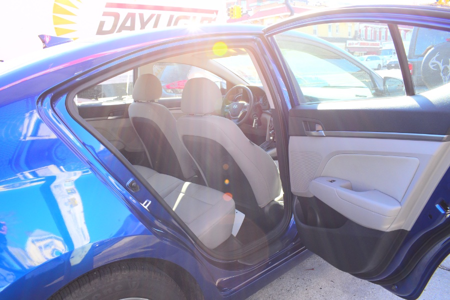 Used Hyundai Elantra SEL 2.0L Auto SULEV (Alabama) 2018 | Hillside Auto Mall Inc.. Jamaica, New York Used Hyundai Elantra SEL 2.0L Auto SULEV (Alabama) 2018 | Hillside Auto Mall Inc.. Jamaica, New York