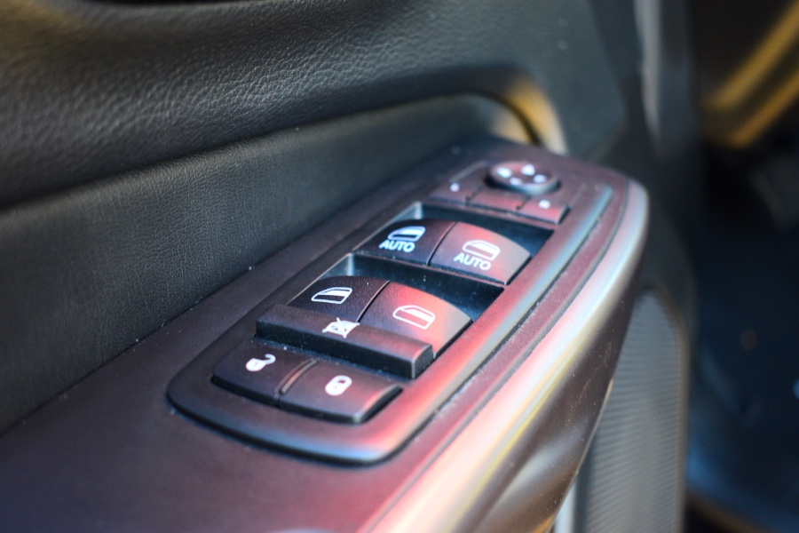 Used Jeep Cherokee Limited 4x4 2019 | Hillside Auto Mall Inc.. Jamaica, New York Used Jeep Cherokee Limited 4x4 2019 | Hillside Auto Mall Inc.. Jamaica, New York