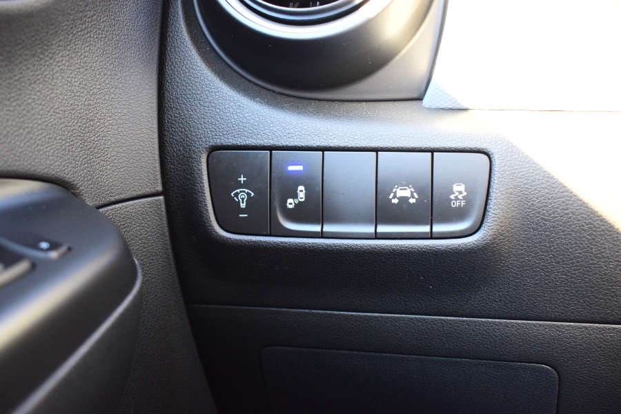 Used Hyundai Kona SEL Auto AWD 2020 | Hillside Auto Mall Inc.. Jamaica, New York Used Hyundai Kona SEL Auto AWD 2020 | Hillside Auto Mall Inc.. Jamaica, New York