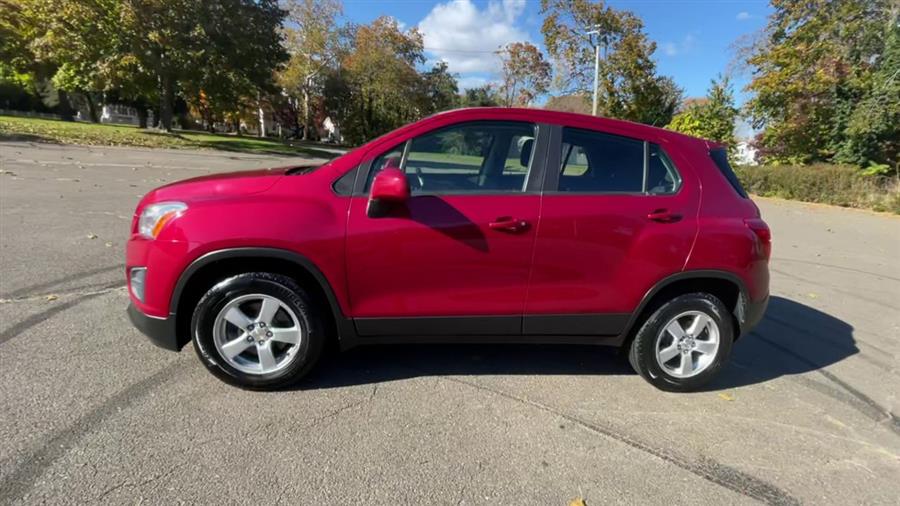 2015 Chevrolet Trax AWD 4dr LS w/1LS, available for sale in Stratford, Connecticut | Wiz Leasing Inc. Stratford, Connecticut 2015 Chevrolet Trax AWD 4dr LS w/1LS, available for sale in Stratford, Connecticut | Wiz Leasing Inc. Stratford, Connecticut