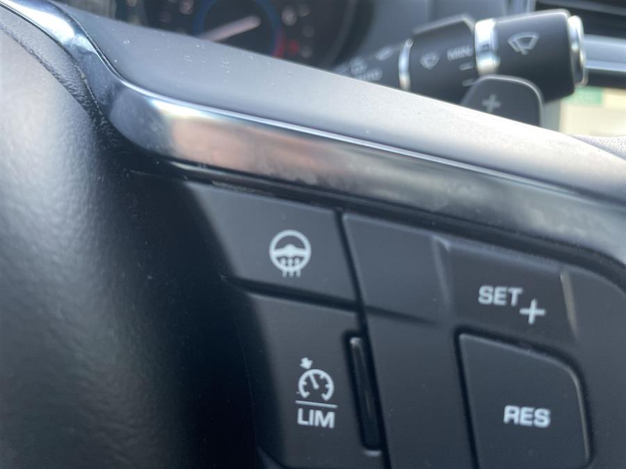 2017 Jaguar XE 35t R-Sport AWD, available for sale in Stratford, Connecticut | Wiz Leasing Inc. Stratford, Connecticut 2017 Jaguar XE 35t R-Sport AWD, available for sale in Stratford, Connecticut | Wiz Leasing Inc. Stratford, Connecticut