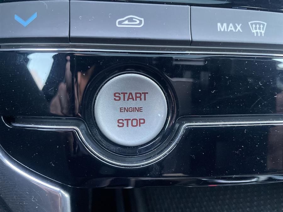 2017 Jaguar XE 35t R-Sport AWD, available for sale in Stratford, Connecticut | Wiz Leasing Inc. Stratford, Connecticut 2017 Jaguar XE 35t R-Sport AWD, available for sale in Stratford, Connecticut | Wiz Leasing Inc. Stratford, Connecticut