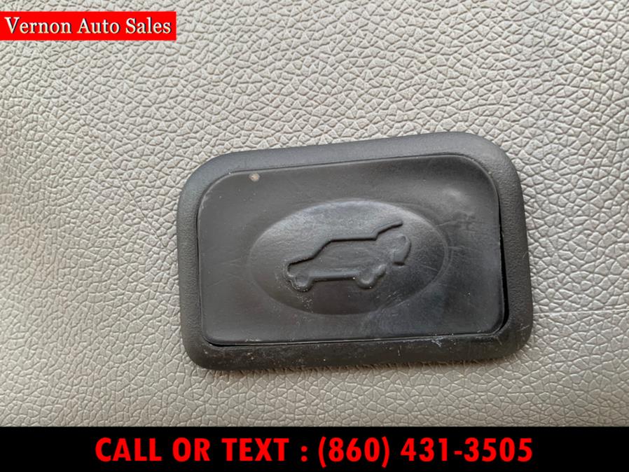 2015 GMC Acadia AWD 4dr SLE w/SLE-2, available for sale in Manchester, Connecticut | Vernon Auto Sale & Service. Manchester, Connecticut 2015 GMC Acadia AWD 4dr SLE w/SLE-2, available for sale in Manchester, Connecticut | Vernon Auto Sale & Service. Manchester, Connecticut