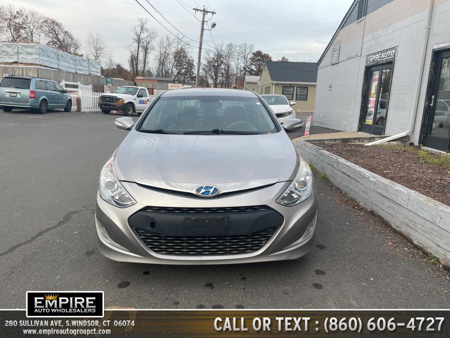 Used Hyundai Sonata Hybrid 4dr Sdn Limited 2013 | Empire Auto Wholesalers. S.Windsor, Connecticut Used Hyundai Sonata Hybrid 4dr Sdn Limited 2013 | Empire Auto Wholesalers. S.Windsor, Connecticut