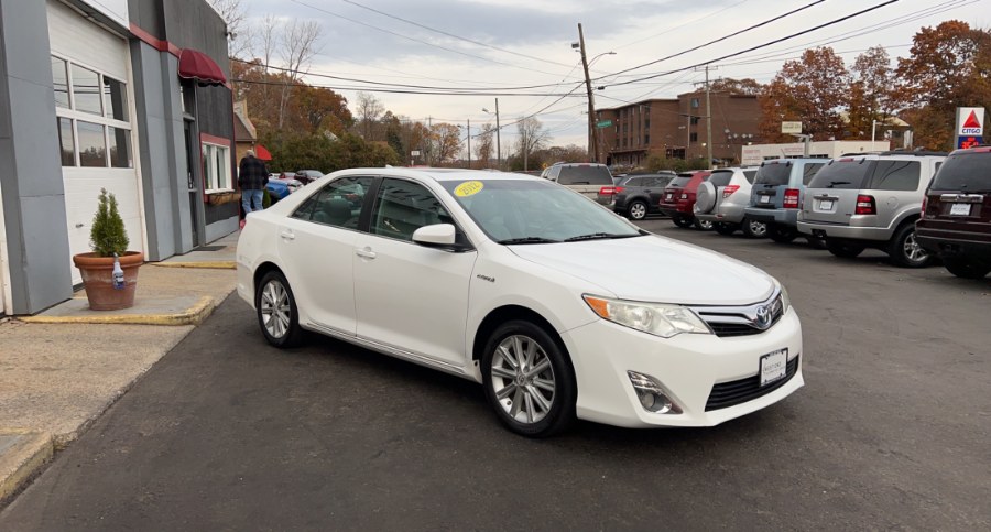 2012 Toyota Camry Hybrid 4dr Sdn XLE, available for sale in Waterbury, Connecticut | West End Automotive Center. Waterbury, Connecticut 2012 Toyota Camry Hybrid 4dr Sdn XLE, available for sale in Waterbury, Connecticut | West End Automotive Center. Waterbury, Connecticut