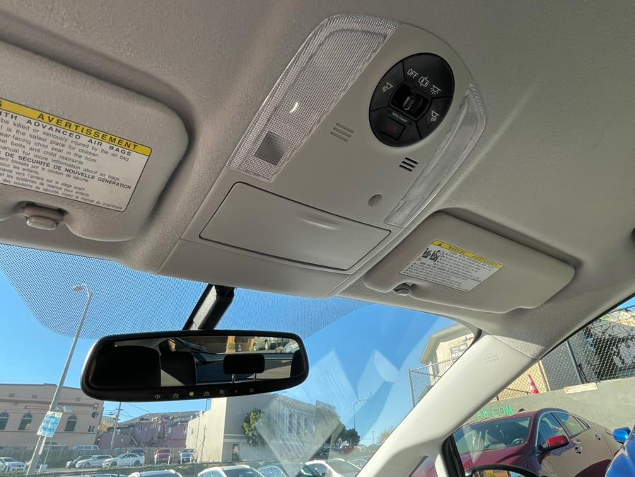 Used Toyota Prius Plug-In Advanced 2012 | Green Light Auto Wholesale. Daly City, California Used Toyota Prius Plug-In Advanced 2012 | Green Light Auto Wholesale. Daly City, California
