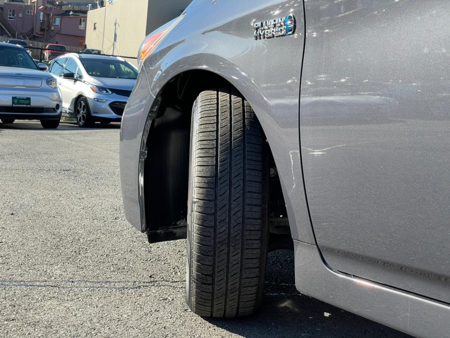 Used Toyota Prius Plug-In Advanced 2012 | Green Light Auto Wholesale. Daly City, California Used Toyota Prius Plug-In Advanced 2012 | Green Light Auto Wholesale. Daly City, California