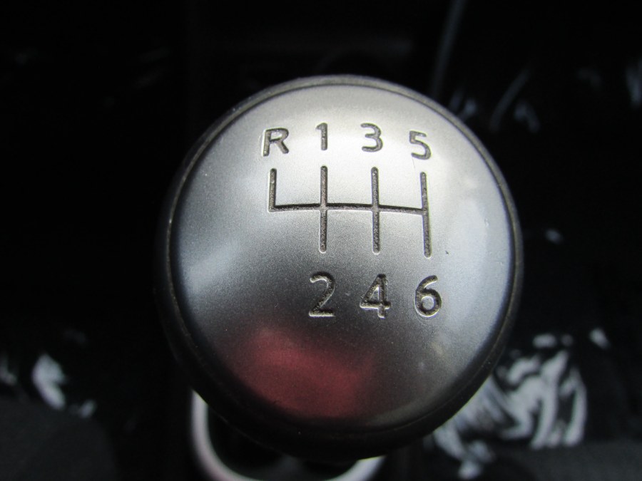 Used Nissan Versa 5dr HB I4 CVT 1.8 SL 2010 | United Auto Sales of E Windsor, Inc. East Windsor, Connecticut Used Nissan Versa 5dr HB I4 CVT 1.8 SL 2010 | United Auto Sales of E Windsor, Inc. East Windsor, Connecticut