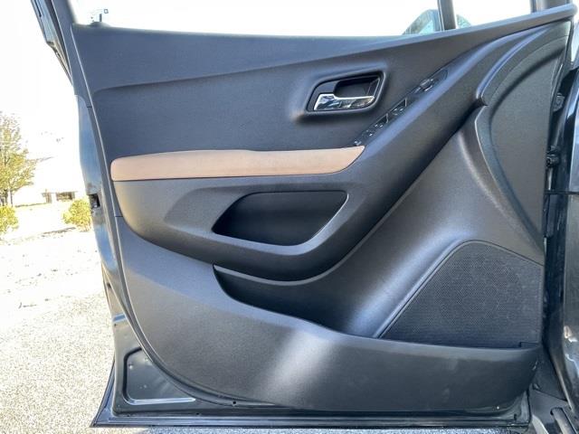 Used Chevrolet Trax LT 2017 | Blasius of Danbury. Danbury, Connecticut Used Chevrolet Trax LT 2017 | Blasius of Danbury. Danbury, Connecticut