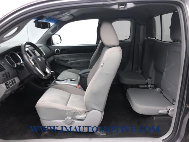 Used Toyota Tacoma 4WD Access Cab V6 AT 2013 | J&M Automotive Sls&Svc LLC. Naugatuck, Connecticut Used Toyota Tacoma 4WD Access Cab V6 AT 2013 | J&M Automotive Sls&Svc LLC. Naugatuck, Connecticut