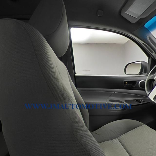 Used Toyota Tacoma 4WD Access Cab V6 AT 2013 | J&M Automotive Sls&Svc LLC. Naugatuck, Connecticut Used Toyota Tacoma 4WD Access Cab V6 AT 2013 | J&M Automotive Sls&Svc LLC. Naugatuck, Connecticut