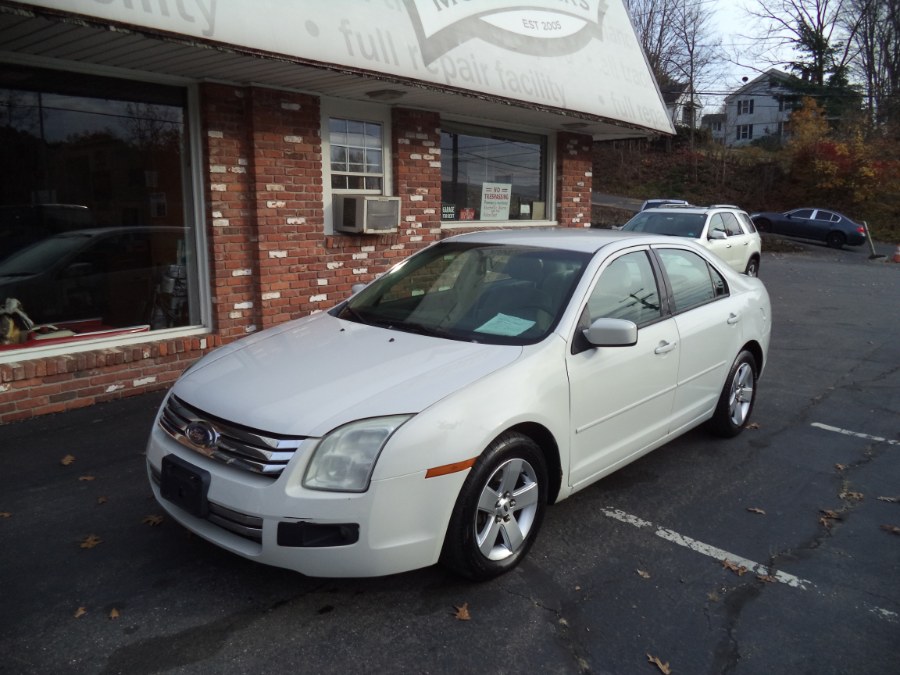 2008 Ford Fusion 4dr Sdn V6 SE AWD, available for sale in Naugatuck, Connecticut | Riverside Motorcars, LLC. Naugatuck, Connecticut