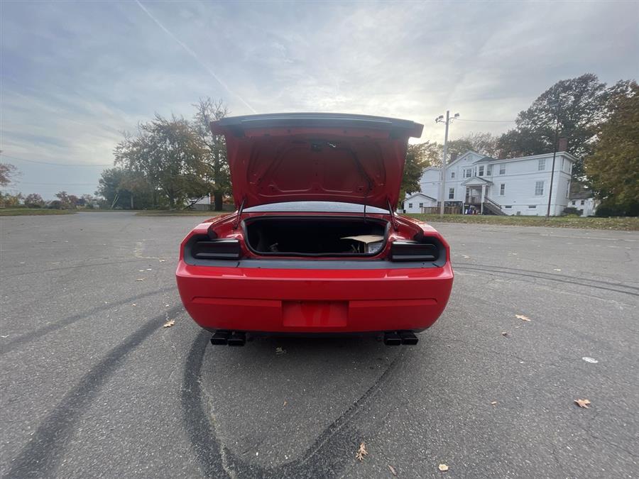 Used Dodge Challenger 2dr Cpe SRT8 2009 | Wiz Leasing Inc. Stratford, Connecticut Used Dodge Challenger 2dr Cpe SRT8 2009 | Wiz Leasing Inc. Stratford, Connecticut