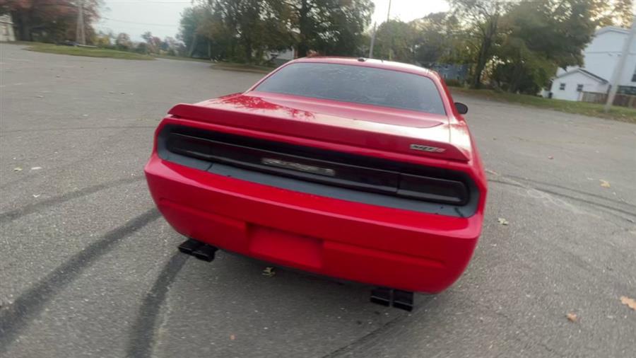 Used Dodge Challenger 2dr Cpe SRT8 2009 | Wiz Leasing Inc. Stratford, Connecticut Used Dodge Challenger 2dr Cpe SRT8 2009 | Wiz Leasing Inc. Stratford, Connecticut