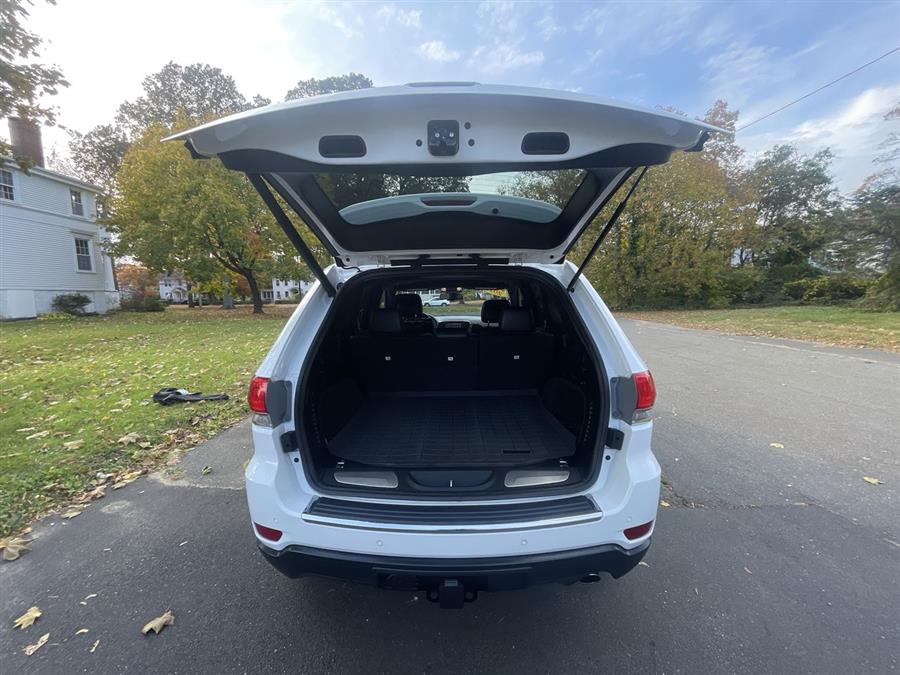 2015 Jeep Grand Cherokee 4WD 4dr Limited, available for sale in Stratford, Connecticut | Wiz Leasing Inc. Stratford, Connecticut 2015 Jeep Grand Cherokee 4WD 4dr Limited, available for sale in Stratford, Connecticut | Wiz Leasing Inc. Stratford, Connecticut