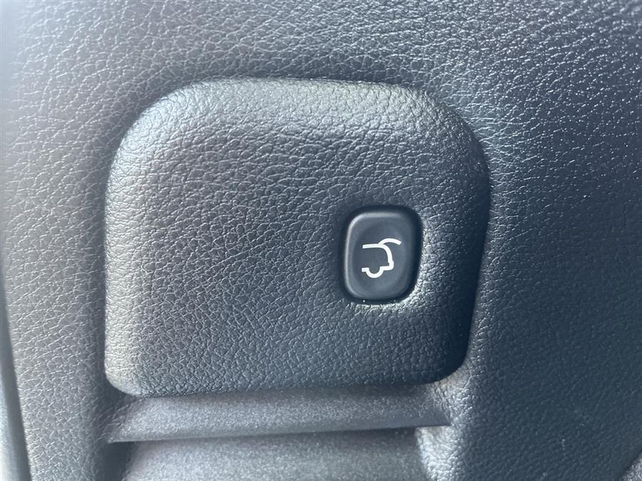 2015 Jeep Grand Cherokee 4WD 4dr Limited, available for sale in Stratford, Connecticut | Wiz Leasing Inc. Stratford, Connecticut 2015 Jeep Grand Cherokee 4WD 4dr Limited, available for sale in Stratford, Connecticut | Wiz Leasing Inc. Stratford, Connecticut