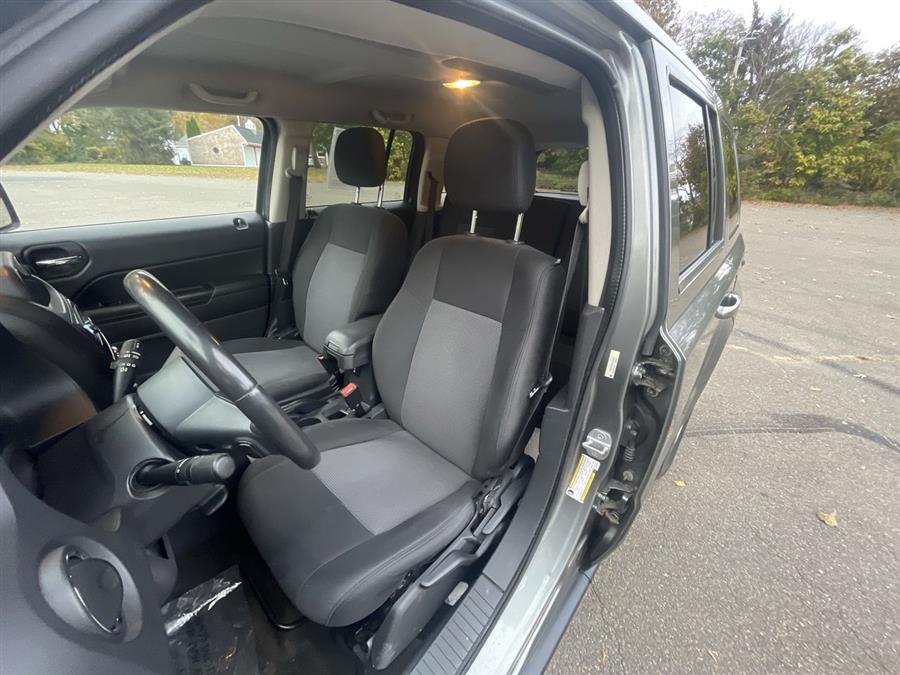 2014 Jeep Patriot 4WD 4dr Latitude, available for sale in Stratford, Connecticut | Wiz Leasing Inc. Stratford, Connecticut 2014 Jeep Patriot 4WD 4dr Latitude, available for sale in Stratford, Connecticut | Wiz Leasing Inc. Stratford, Connecticut