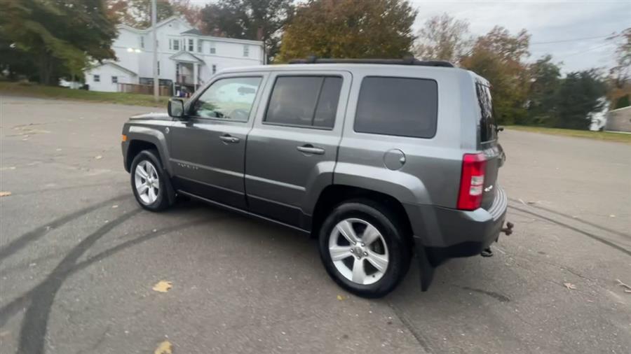 2014 Jeep Patriot 4WD 4dr Latitude, available for sale in Stratford, Connecticut | Wiz Leasing Inc. Stratford, Connecticut 2014 Jeep Patriot 4WD 4dr Latitude, available for sale in Stratford, Connecticut | Wiz Leasing Inc. Stratford, Connecticut