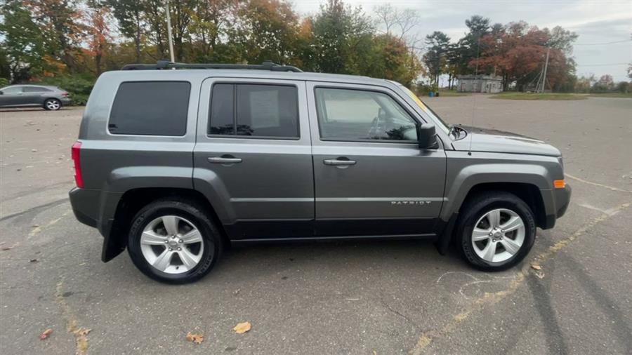 2014 Jeep Patriot 4WD 4dr Latitude, available for sale in Stratford, Connecticut | Wiz Leasing Inc. Stratford, Connecticut 2014 Jeep Patriot 4WD 4dr Latitude, available for sale in Stratford, Connecticut | Wiz Leasing Inc. Stratford, Connecticut
